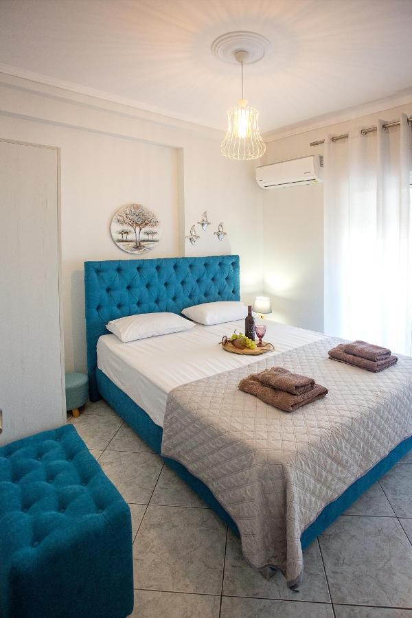 Holiday House Ioanna 2 - Loft Néa Péramos エクステリア 写真
