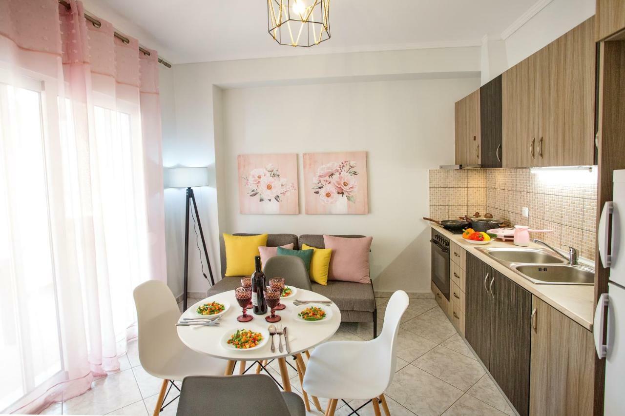 Holiday House Ioanna 2 - Loft Néa Péramos エクステリア 写真