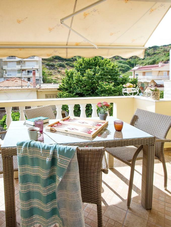 Holiday House Ioanna 2 - Loft Néa Péramos エクステリア 写真